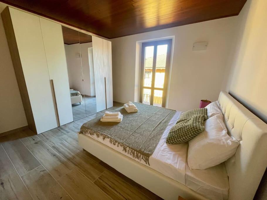 Appartamento Sul Lago - Meina Extérieur photo